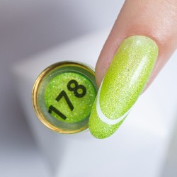 Molly Nails Neon Flashy Cat Eye gellak 8g: Nr. 178 / Lime Molly Nails Neon Flashy Cat Eye gellak 8g: Nr. 178 / Lime