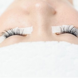 Wimper Tape - Micropore Hypoallergene non-woven tape - 1.25cm x 5mtr